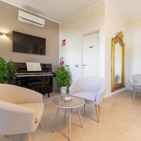 New Ca'Mea Hotel Villasimius Buitenkant foto