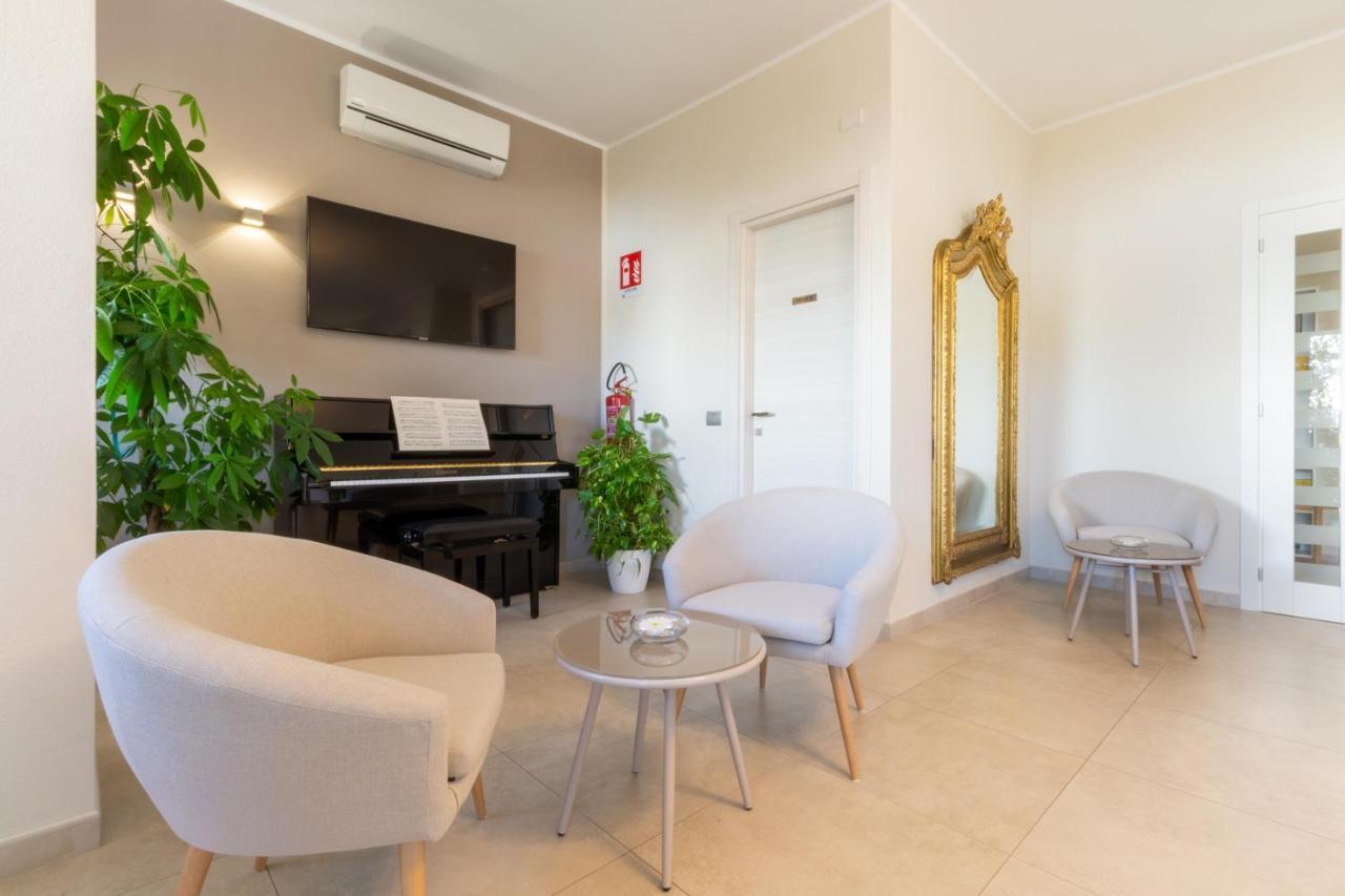 New Ca'Mea Hotel Villasimius Buitenkant foto