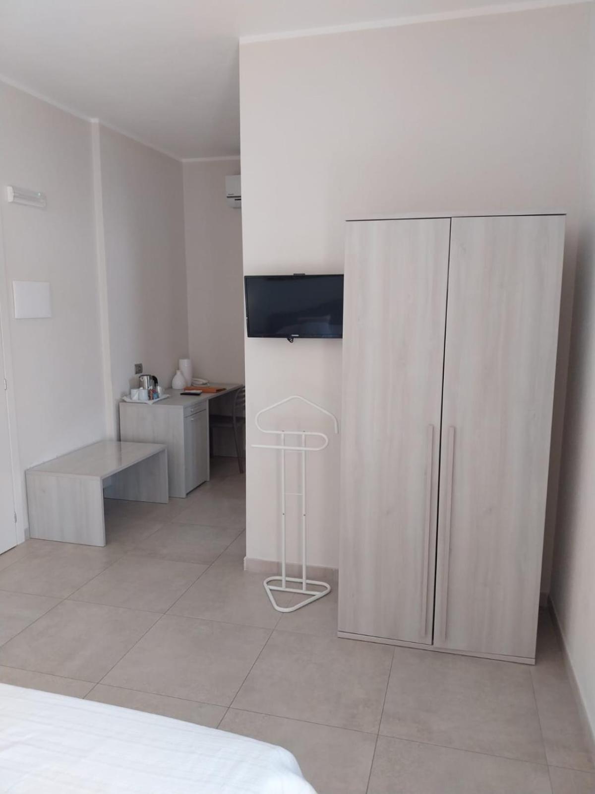 New Ca'Mea Hotel Villasimius Buitenkant foto