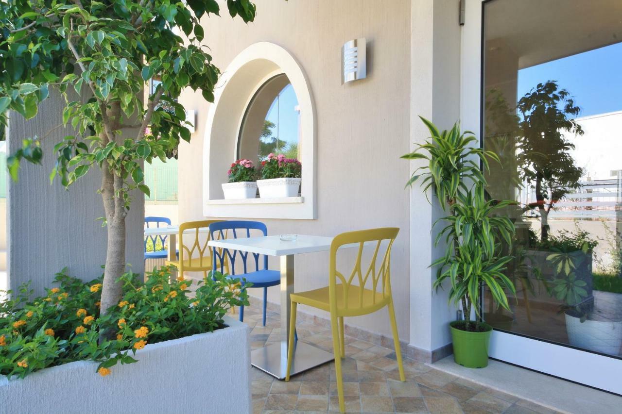 New Ca'Mea Hotel Villasimius Buitenkant foto
